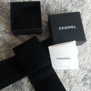 Chanel box for earring